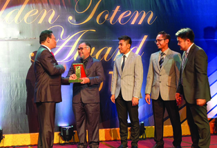 4-MOR 1 Golden Totem Award