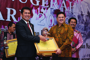 14-BADAK-ANRI Awards 2916 (2)